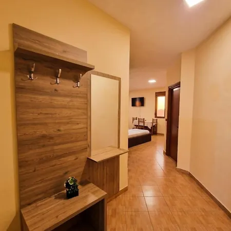 Appartement Alea 300m From Beach, Umbrella And Sunbeds Included, Parking, Wifi, Up To 5 People *
