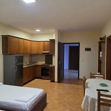 Apartamento Alea 300m From Beach, Umbrella And Sunbeds Included, Parking, Wifi, Up To 5 People Golem (Tirana)