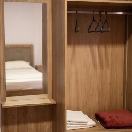 Apartamento Alea 300m From Beach, Umbrella And Sunbeds Included, Parking, Wifi, Up To 5 People *