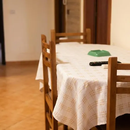 Apartamento Alea 300m From Beach, Umbrella And Sunbeds Included, Parking, Wifi, Up To 5 People *